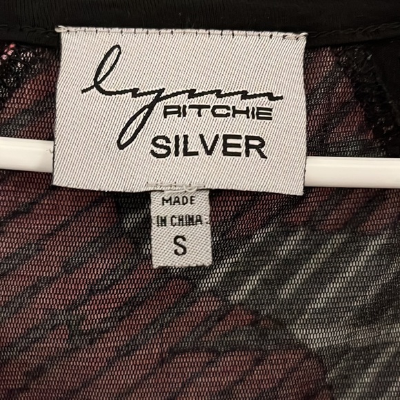 Lynn Ritchie Top - Picture 3 of 5